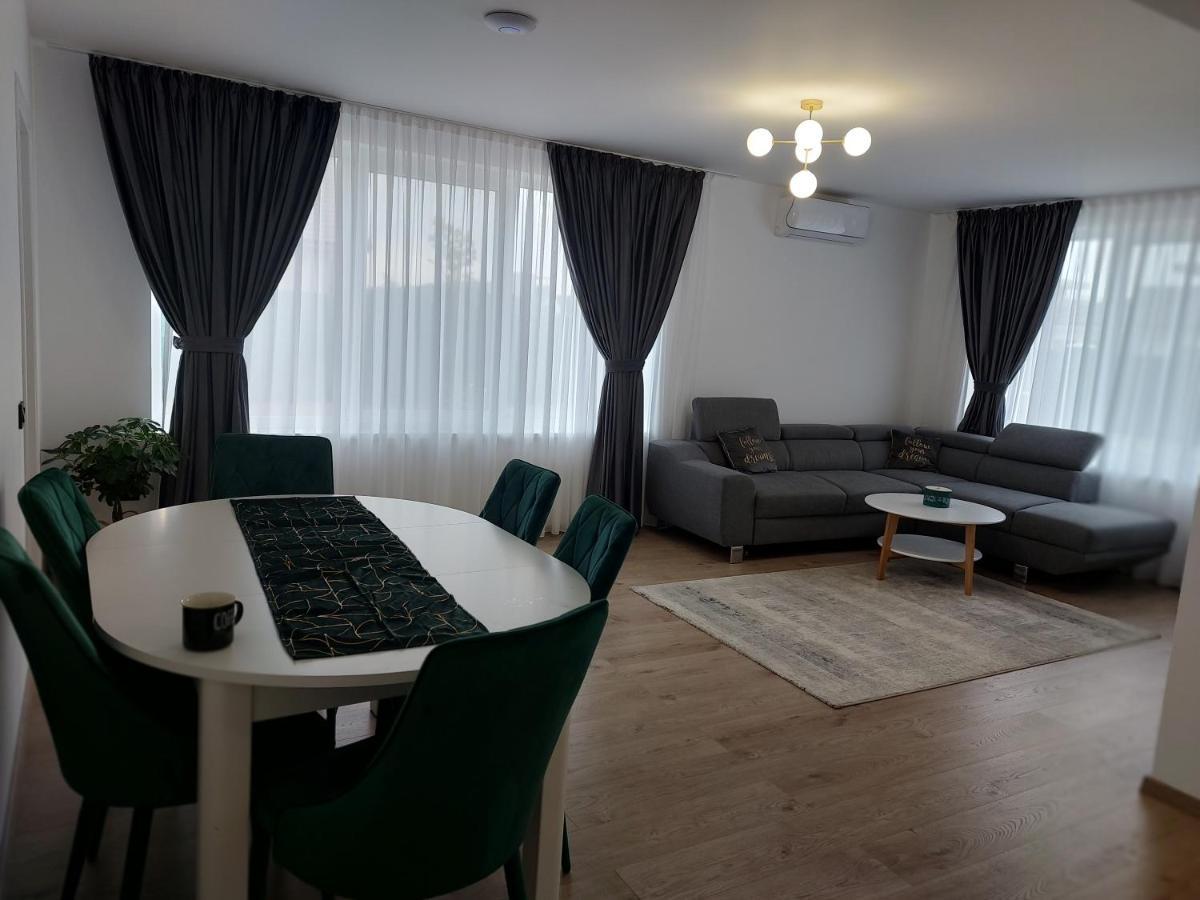 Hotel Casa Abiiani Oradea Exterior foto