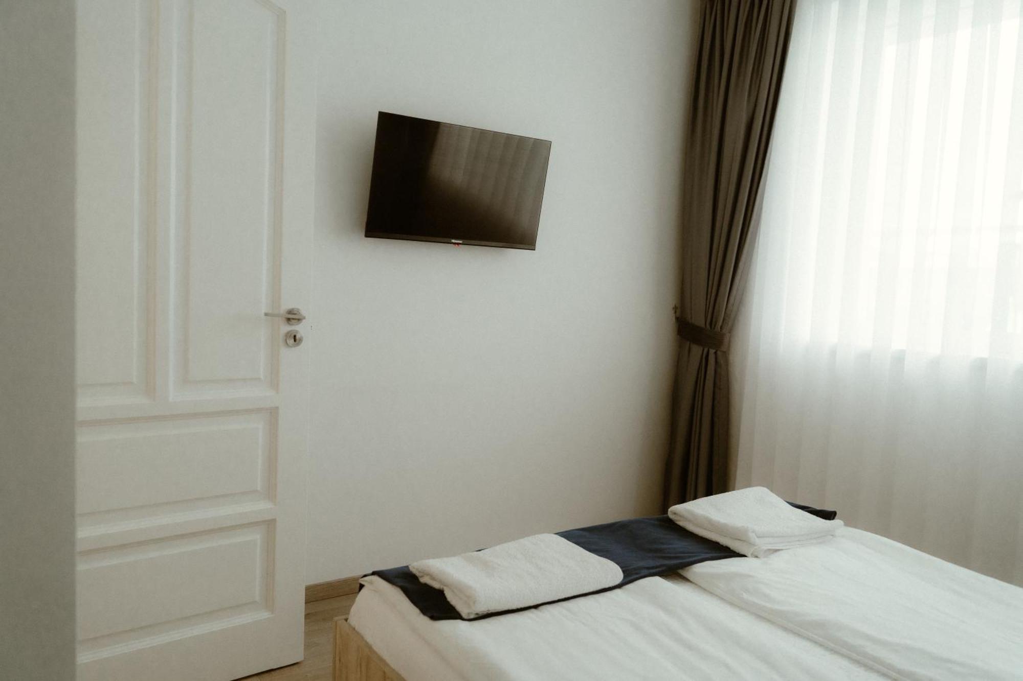 Hotel Casa Abiiani Oradea Exterior foto